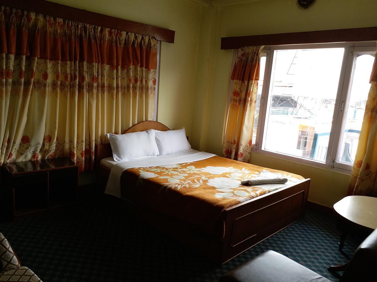 Hotel Marigold Pokhara Exterior photo