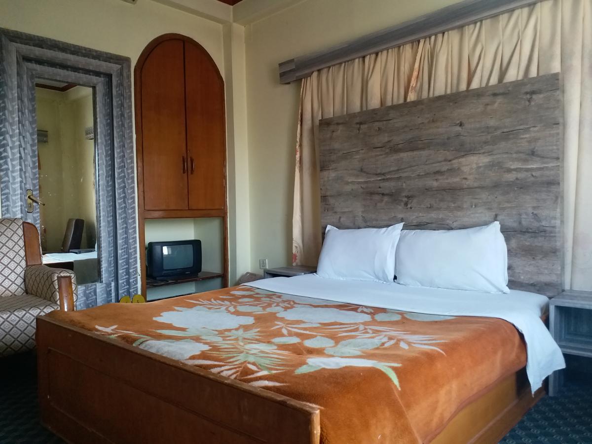 Hotel Marigold Pokhara Exterior photo